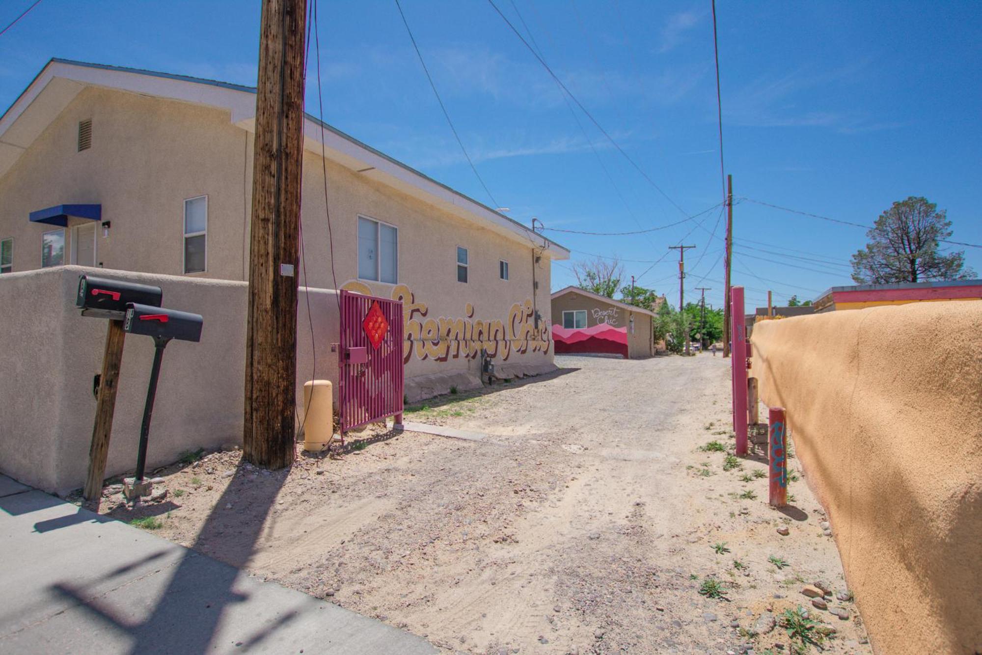 Villa Bohemian Chic An Eclectic Escape-Hot Tub-Pet Friendly-No Pet Fees! Albuquerque Esterno foto