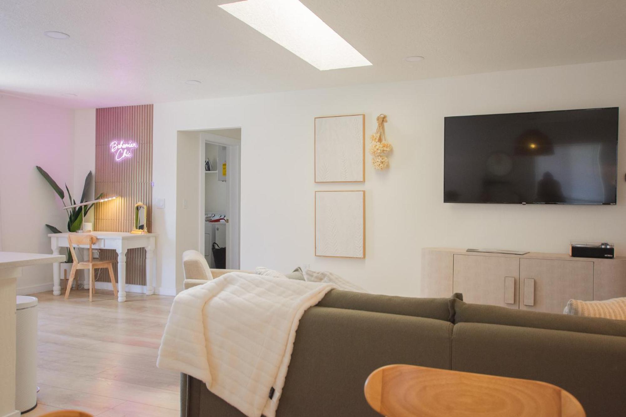 Villa Bohemian Chic An Eclectic Escape-Hot Tub-Pet Friendly-No Pet Fees! Albuquerque Esterno foto